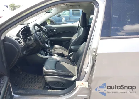 2018 Jeep Compass Latitude 4X4 from USA, damaged, VIN 3C4NJDBB3JT154540